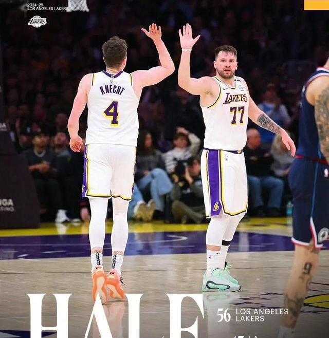 开云官网-NBA常规赛：湖人队险胜快船队