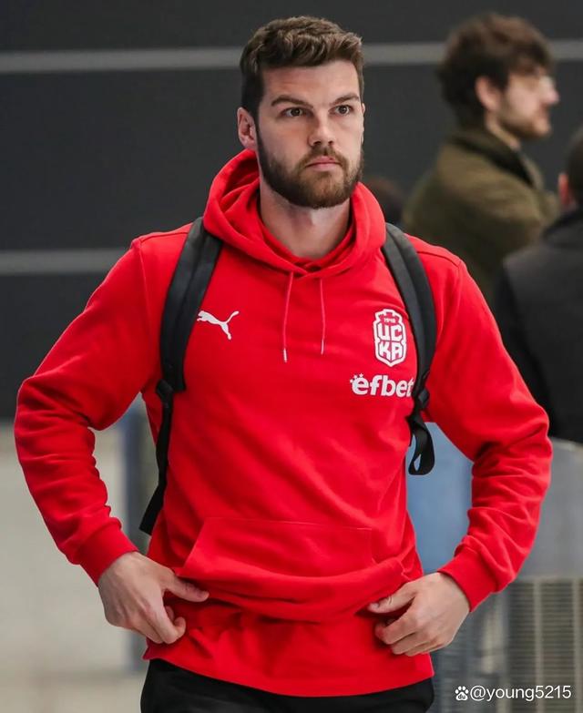 开云体育官网-保加利亚队惊艳出线，备受关注地将在国际足球赛场上争夺荣誉的简单介绍