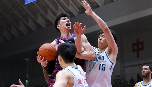 关键战役，教练团队施展智慧的简单介绍