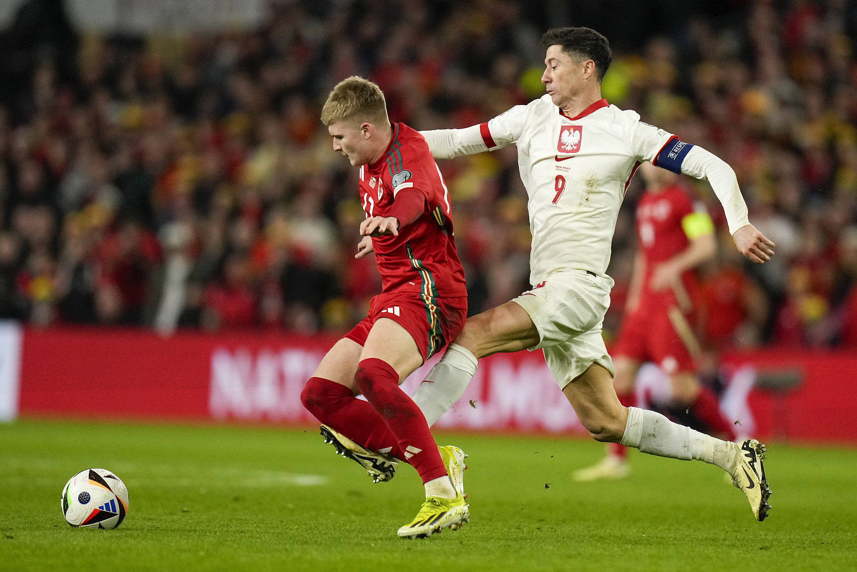 开云体育-英格兰胜乌克兰，挺进欧洲杯四强