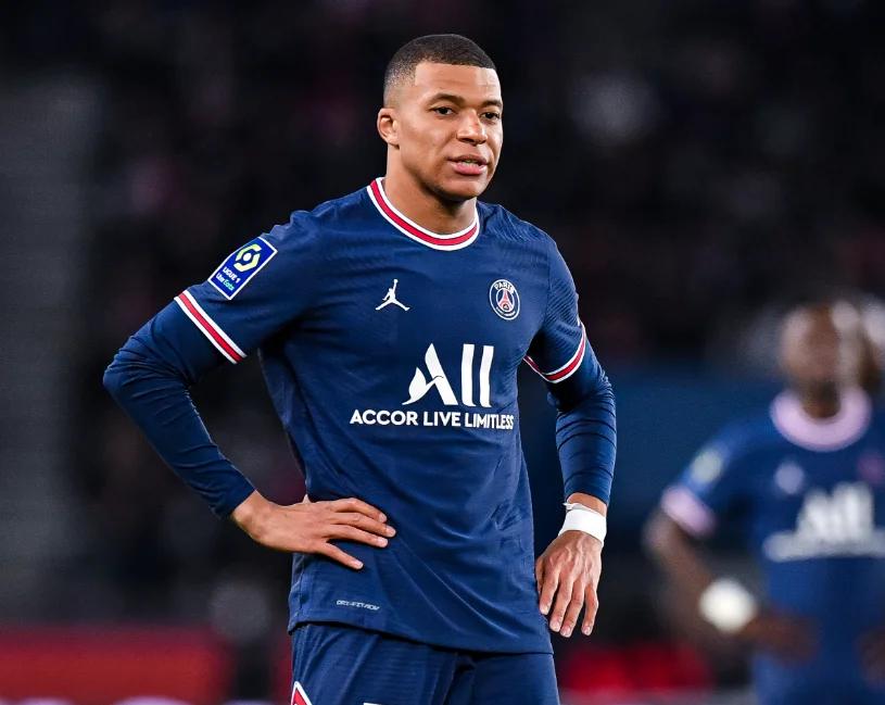 关于巴黎圣日耳曼盯上世界级射手，欲引进强援的信息