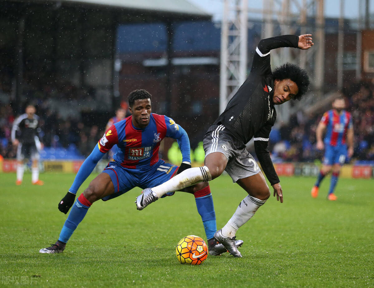 开云体育app-包含荷甲联赛强队球员违规，遭退场罚出的词条