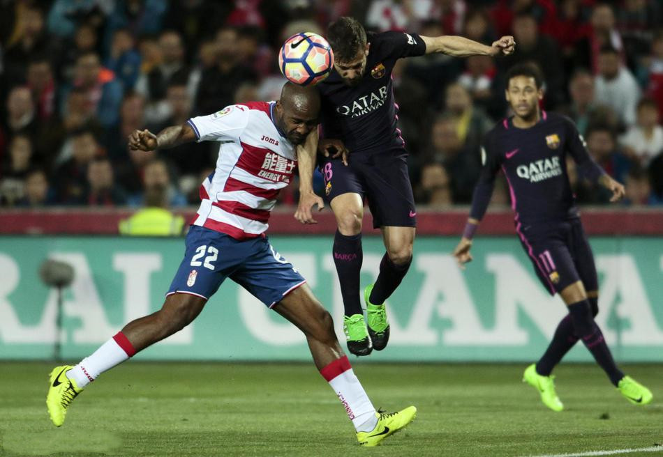 包含格拉纳达连胜在望，战胜对手涨分势头的词条