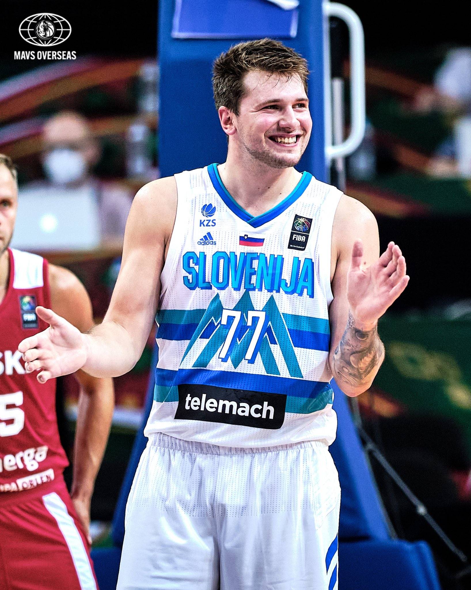 斯洛文尼亚代表团在射箭赛场上获奖