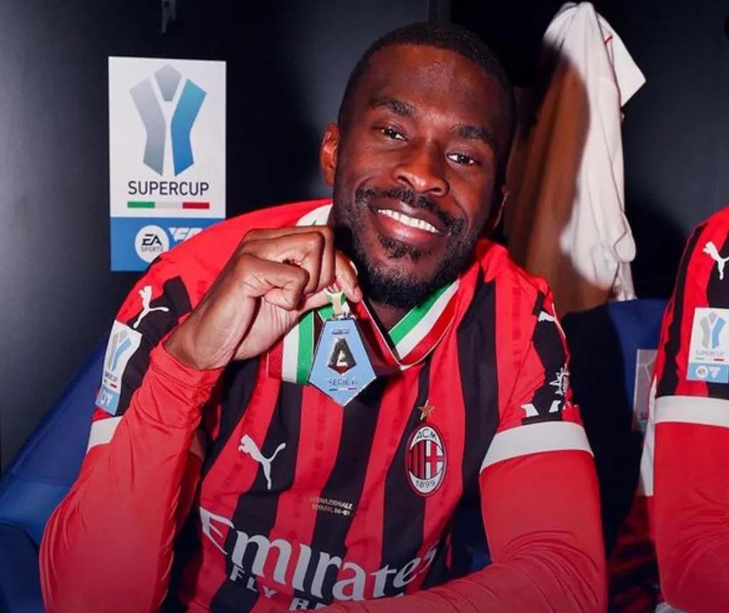 开云APP-包含拜仁绝杀AC米兰，莱万关键助攻美洲杯的词条