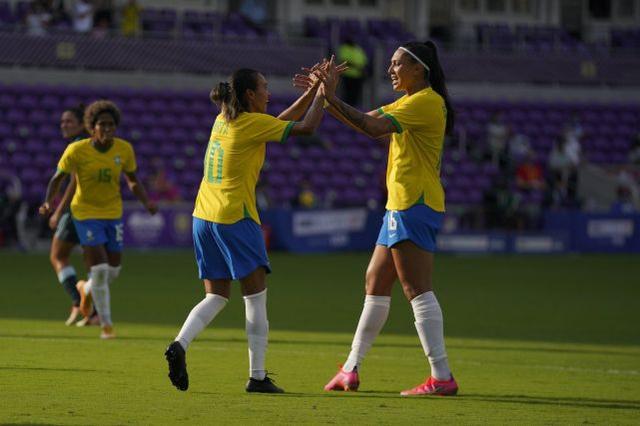 印度女足遭遇挑战，备战艰难