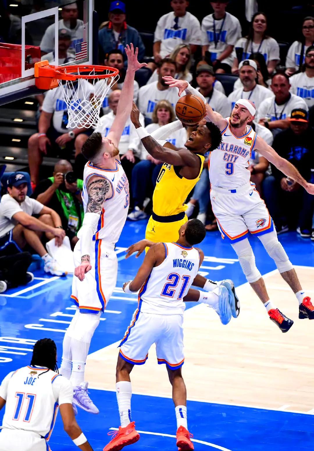 猛龙大胜掘金取得胜利