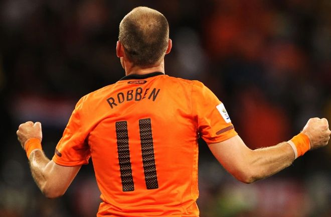 丹麦险胜切尔西，罗本高光表现