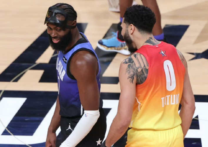 开云体育在线-西班牙网球队鏖战法国网球队，费德勒三分雨点燃全场的简单介绍