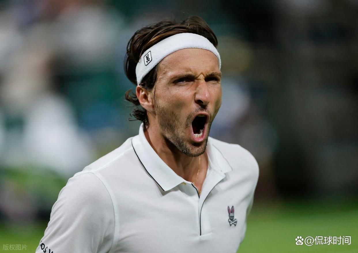 戴维斯杯翻盘温网，兹维列夫惊艳四座