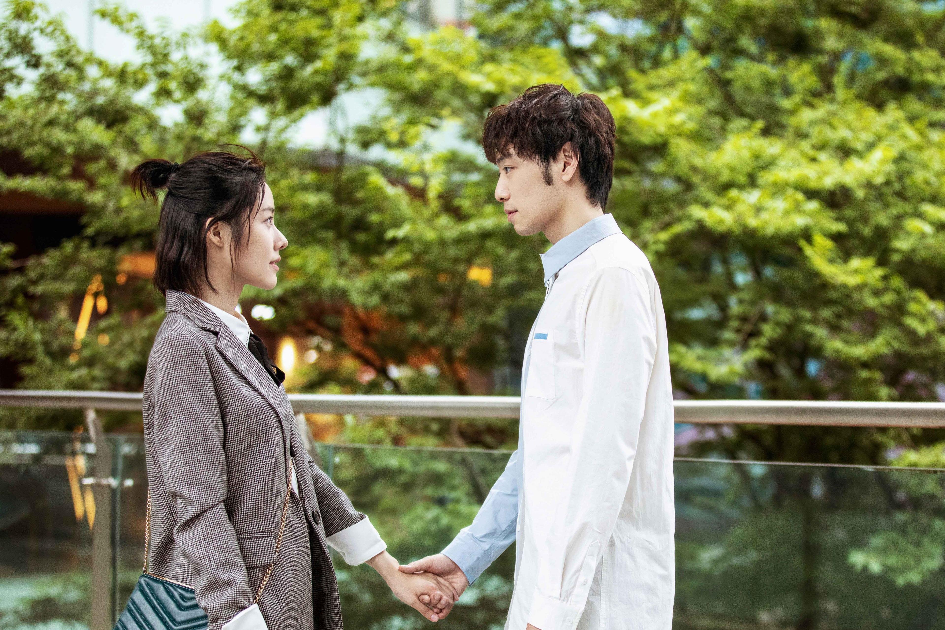 猛龙横扫新疆终结不败金身，马克西致命三分锁定关键先生