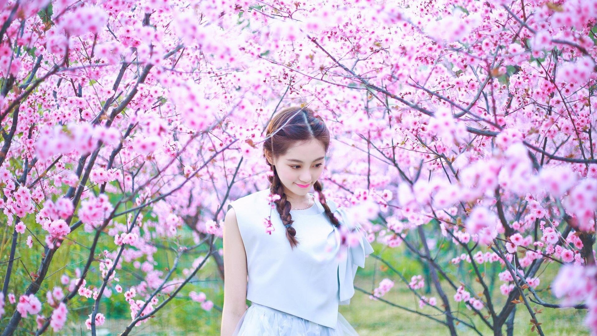 开云体育在线-淬火重铸！克莱关键三分点水成金，湖人主场击溃雷霆