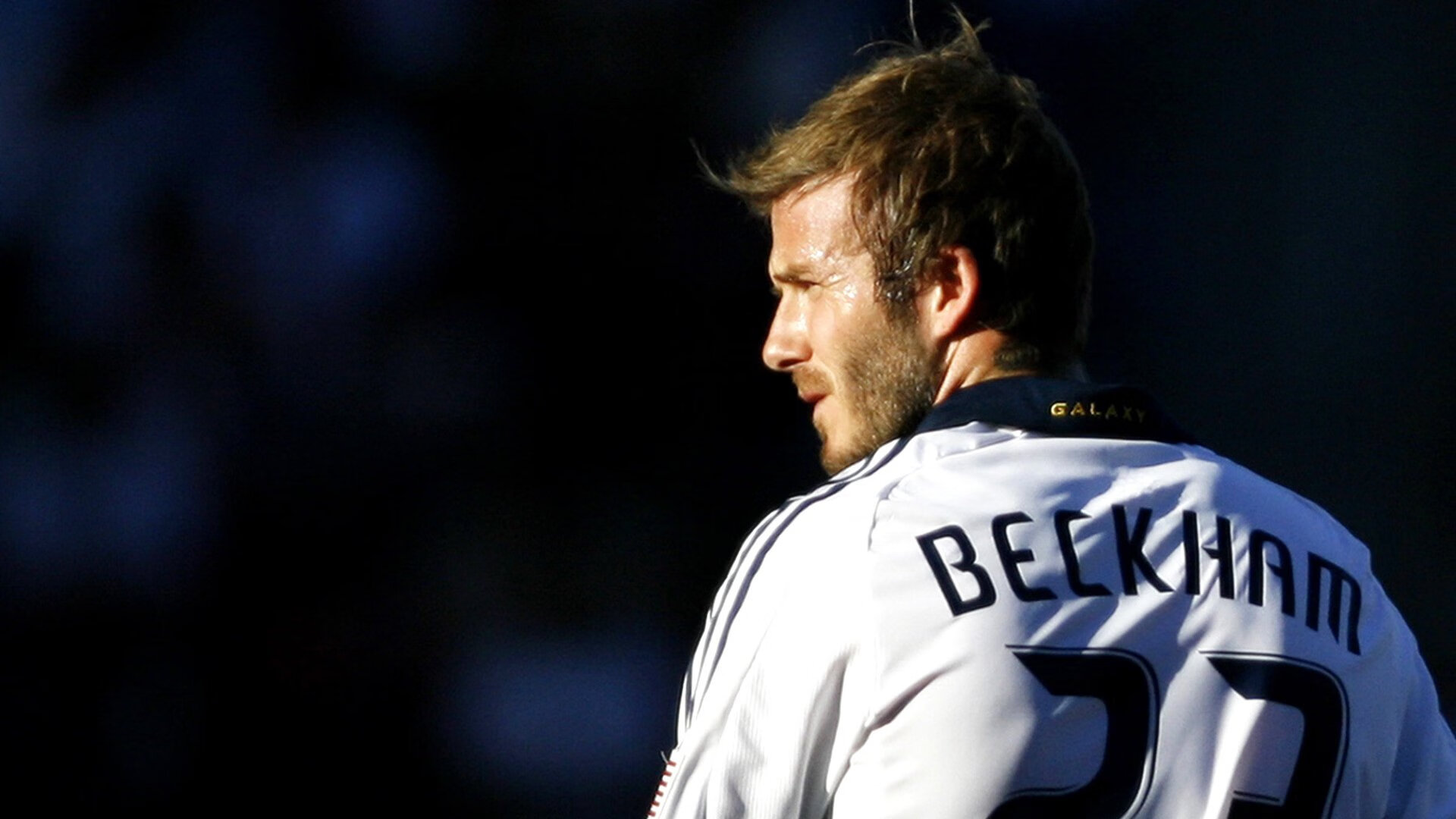 绿茵场上的无形高墙，久保建英的爆发与尼日利亚的跨境足球