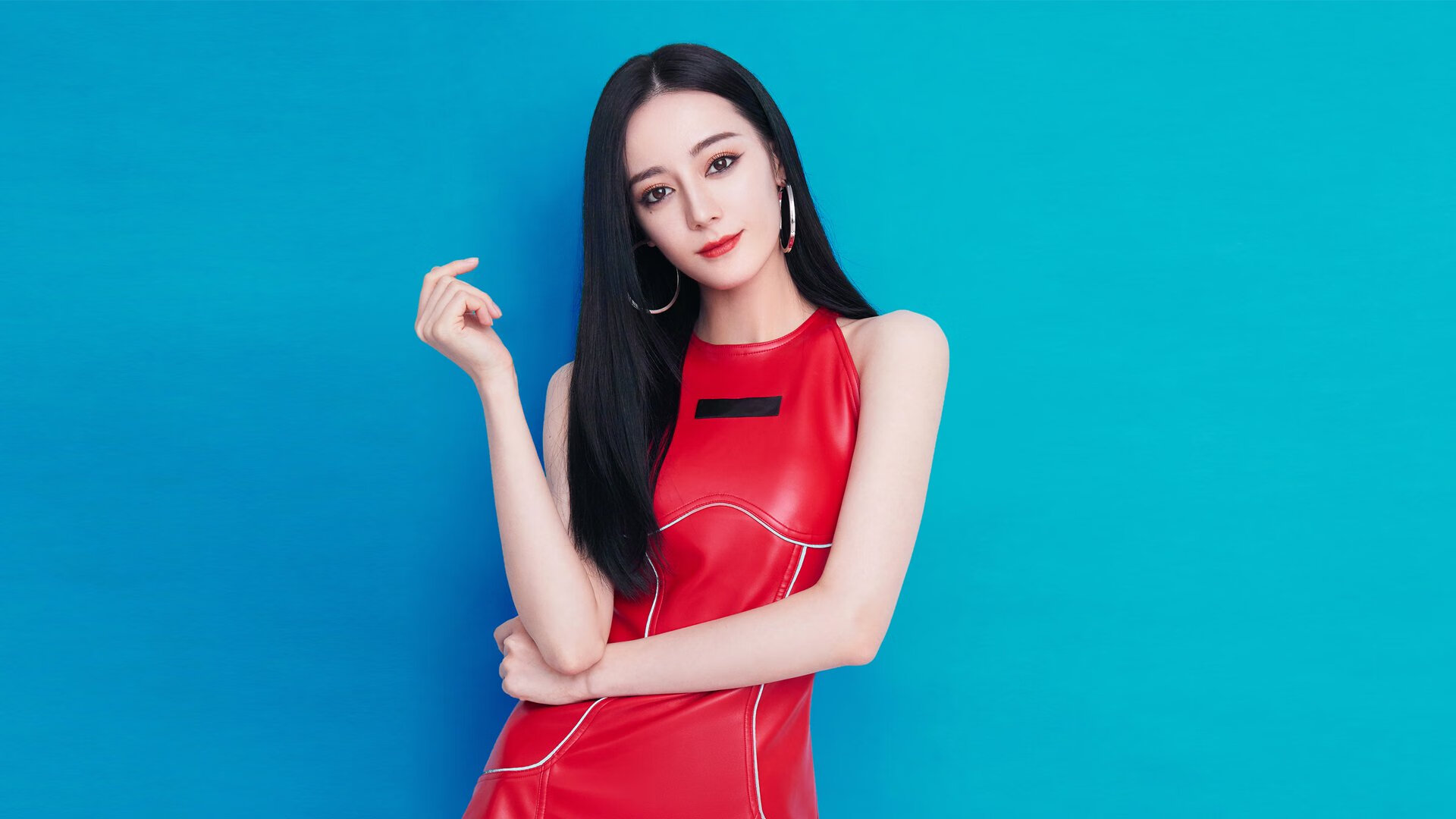 一箭穿云,法比尼奥关键远射定乾坤,拜仁主场饮恨曼城