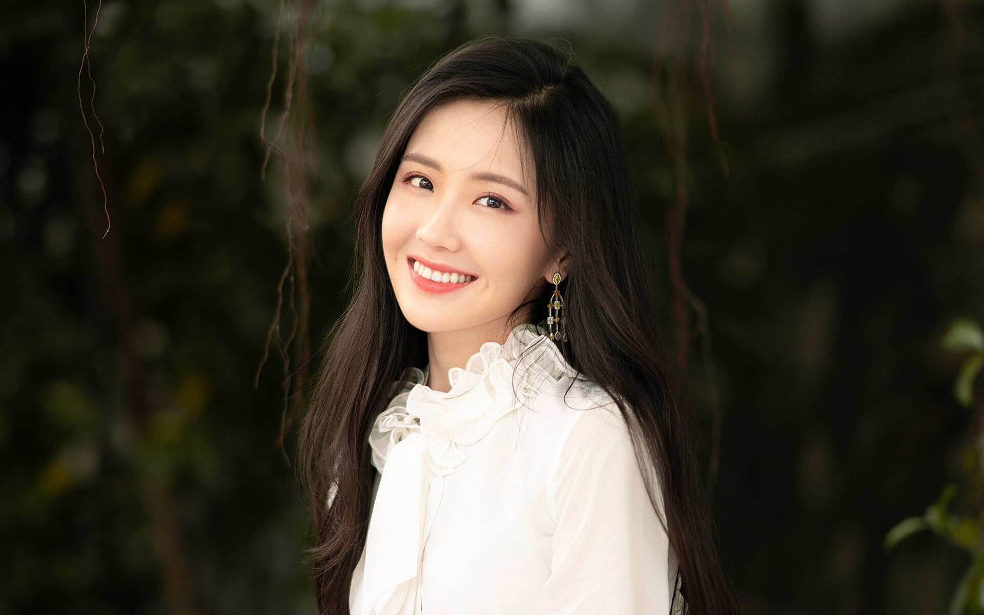 北欧风暴横扫非洲黑星，瑞典碾压加纳，德布劳内完成致命一击
